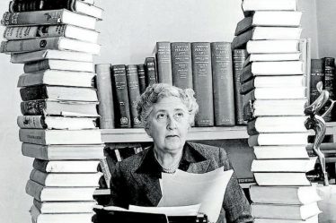 agatha christie por Sebastian Hidalgo Solá